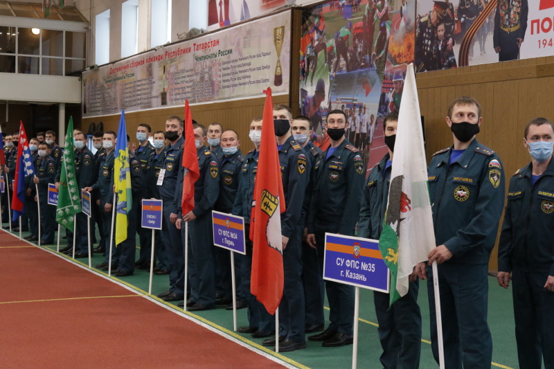В столице Республики Татарстан стартовали Всероссийские соревнования по пожарно-спасательному спорту МЧС России