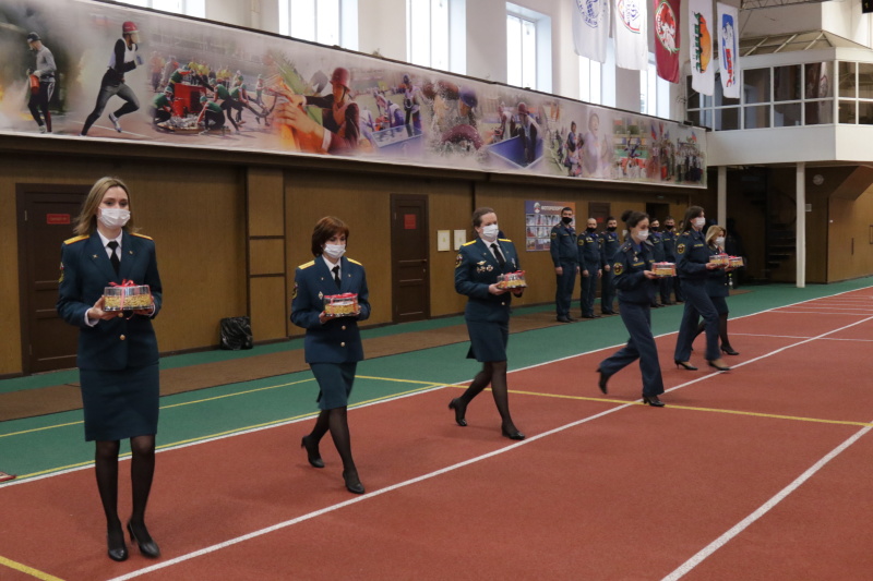 В столице Республики Татарстан стартовали Всероссийские соревнования по пожарно-спасательному спорту МЧС России