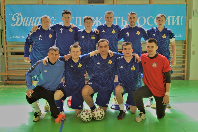 Сборная команда МЧС России стала серебряным призером спортивных соревнований по мини-футболу