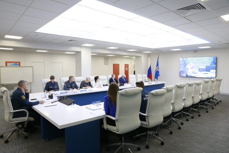 Всероссийский семинар по физической подготовке и спорту тренеров и судей по служебно-прикладным видам спорта, организация судейства спортивных соревнований и чемпионатов МЧС России