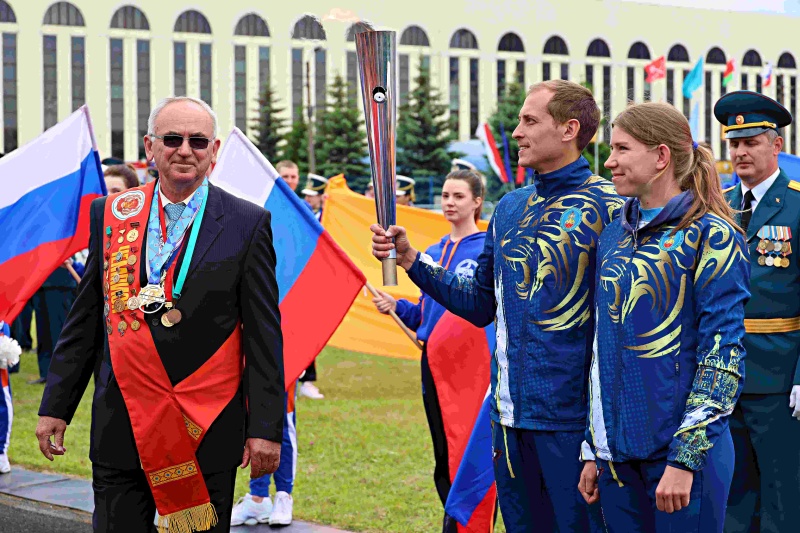 Торжественное открытие и первый спортивный день Чемпионата образовательных организаций высшего образования МЧС России по пожарно-спасательному спорту в северной столице