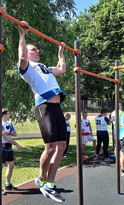 Прием зачетов по физической подготовке и спорту у личного состава Центрального аппарата МЧС России