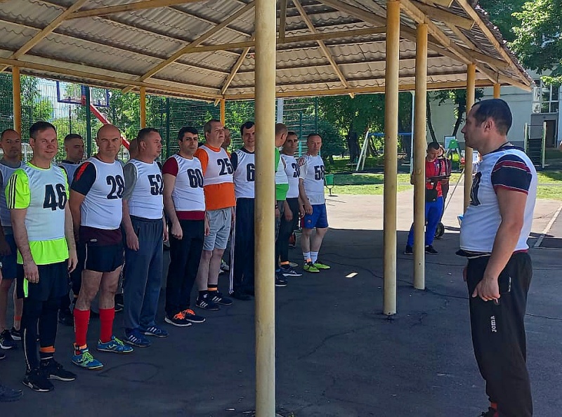 Прием зачетов по физической подготовке и спорту у личного состава Центрального аппарата МЧС России