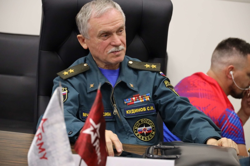 19 августа 2022 года в рамках проведения III Международного пожарно-спасательного Конгресса состоялось заседания Круглого стола на тему: «Актуальные вопросы развития служебно-прикладных и военно-прикладных видов спорта»