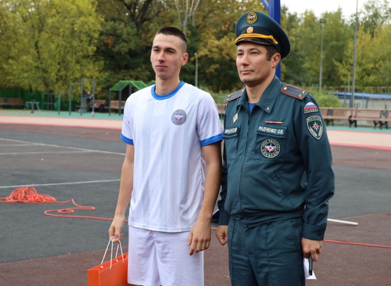 Сборная команда Центра по проведению спасательных операций особого риска «Лидер» стала победителем Спартакиады МЧС России