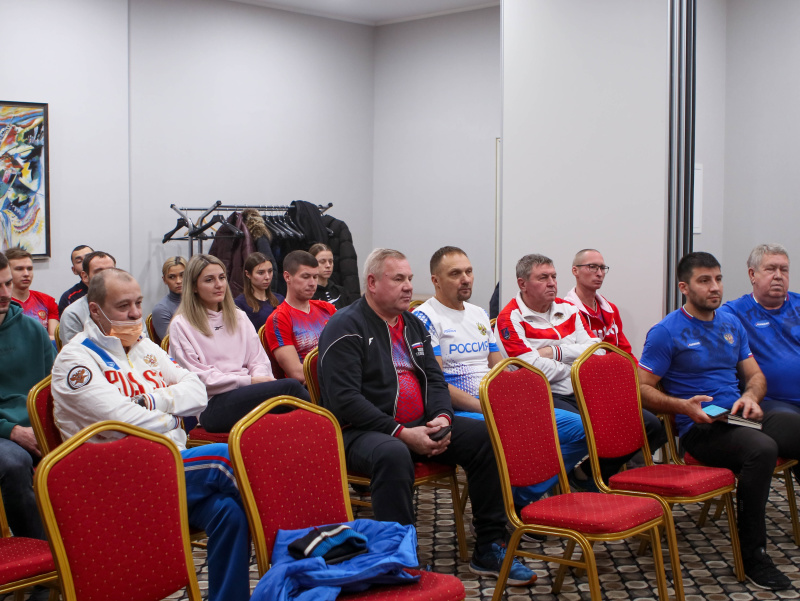 Собрание руководства Центра физической подготовки и спорта МЧС России со сборной командой по пожарно-спасательному спорту