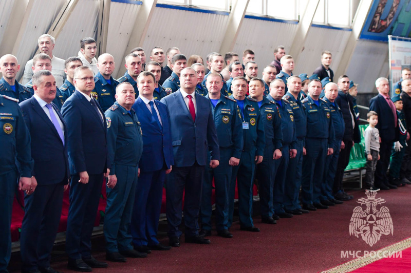 Результаты первого соревновательного дня и торжественное открытие Всероссийских соревнований специальных управлений ФПС МЧС России по пожарно-спасательному спорту