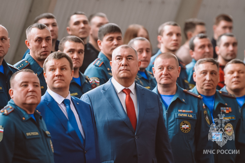 Результаты первого соревновательного дня и торжественное открытие Всероссийских соревнований специальных управлений ФПС МЧС России по пожарно-спасательному спорту