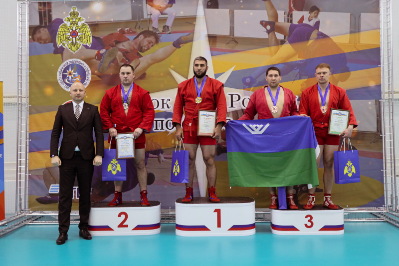 Сборная команда Приволжского федерального округа стала чемпионом Кубка МЧС России по самбо