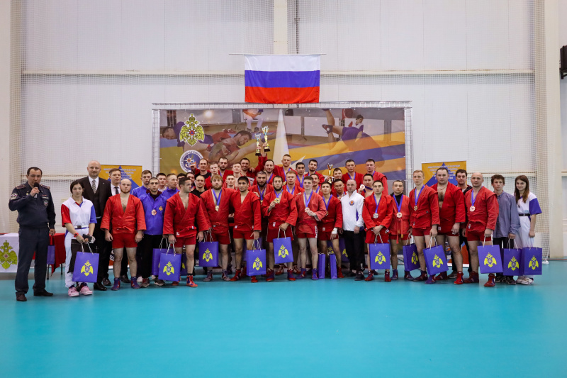 Сборная команда Приволжского федерального округа стала чемпионом Кубка МЧС России по самбо Сборная команда Приволжского федерального округа стала чемпионом Кубка МЧС России по самбо