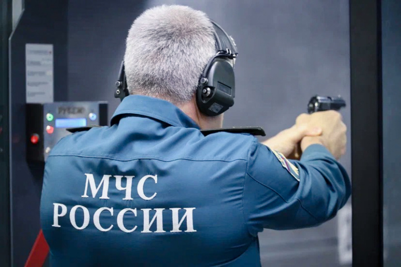 Соревнования по стрельбе среди руководящего состава МЧС России