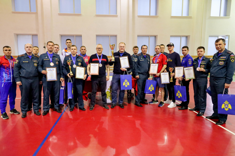 Спортивная сборная команда Департамента тылового и технического обеспечения становится чемпионом Спартакиады МЧС России по настольному теннису