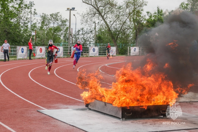 Сборная команда МЧС России стала абсолютным чемпионом в международных соревнованиях по пожарно-спасательному спорту на Кубок «Дружбы» и приз «Золотая штурмовка»