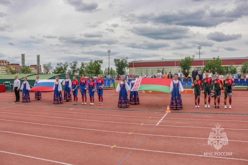 Сборная команда МЧС России стала абсолютным чемпионом в международных соревнованиях по пожарно-спасательному спорту на Кубок «Дружбы» и приз «Золотая штурмовка»