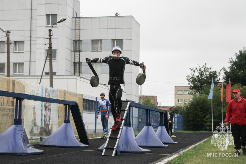 В Санкт-Петербурге определены победители и призеры в спортивных дисциплинах «пожарная эстафета» и «двоеборье»