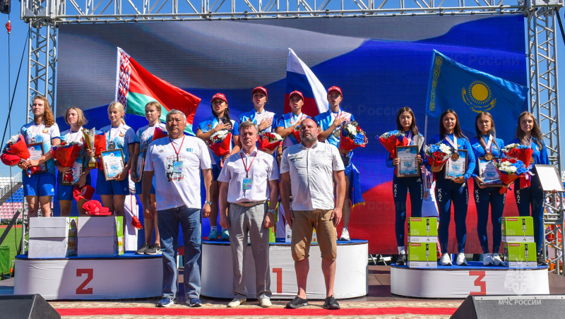 Сборная МЧС России стала абсолютным чемпионом в спортивной дисциплине пожарная эстафета на Первенстве мира по пожарно-спасательному спорту
