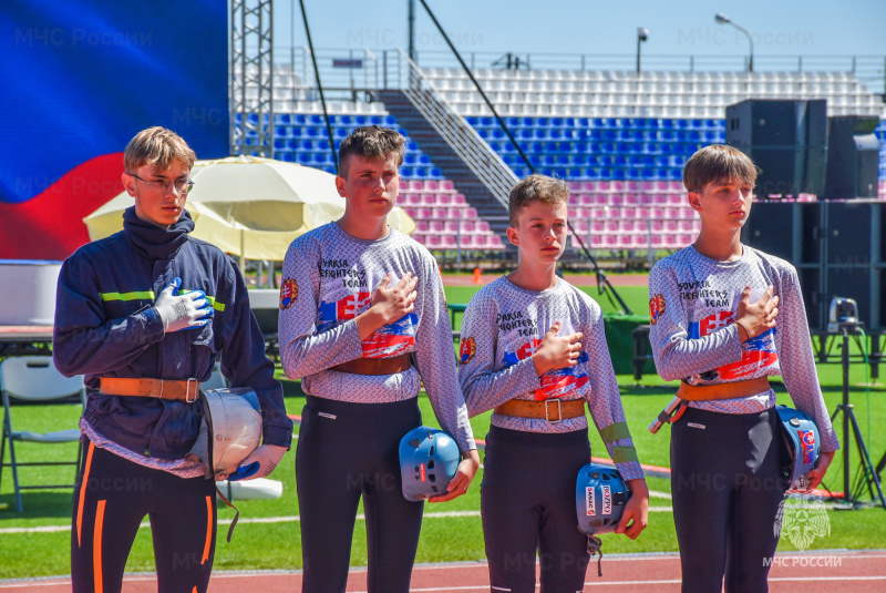 Сборная МЧС России стала абсолютным чемпионом в спортивной дисциплине пожарная эстафета на Первенстве мира по пожарно-спасательному спорту
