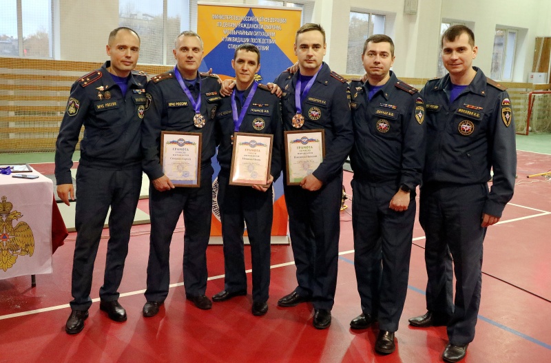 Определены победители и призеры Спартакиады МЧС России по гиревому спорту 2023 года