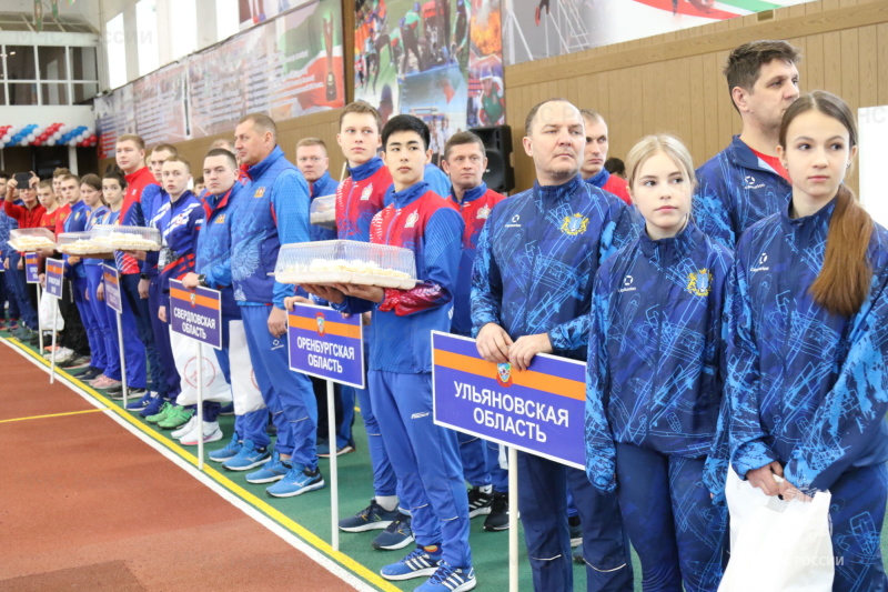 Вчера, в Казани состоялось торжественное открытие и подведены итоги второго соревновательного дня Всероссийских соревнований МЧС России «Кубок Премьер-министра Республики Татарстан» по пожарно-спасательному спорту