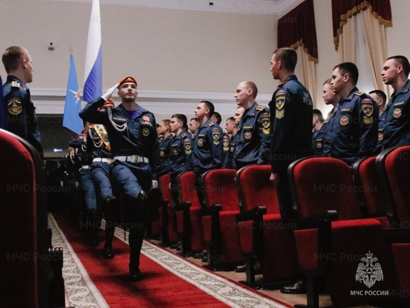 В Екатеринбурге состоялось торжественное открытие всероссийских соревнований МЧС России «Кубок образовательных организаций высшего образования МЧС России» по пожарно-спасательному спорту