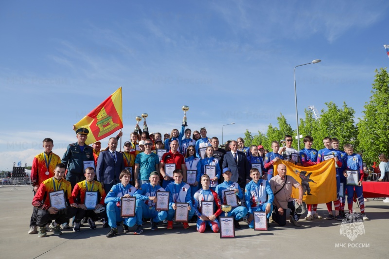 Спортивные соревнования по пожарно-спасательному спорту в спортивной дисциплине «боевое развертывание» среди юношей и девушек