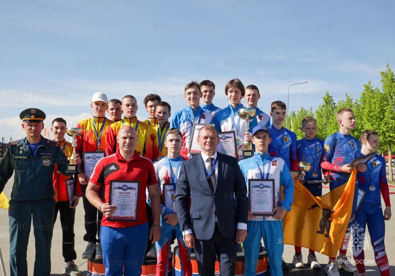 Спортивные соревнования по пожарно-спасательному спорту в спортивной дисциплине «боевое развертывание» среди юношей и девушек
