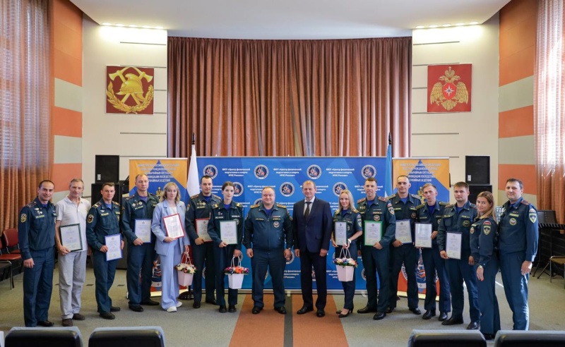 Церемония торжественного награждения в Центре физической подготовки и спорта МЧС России