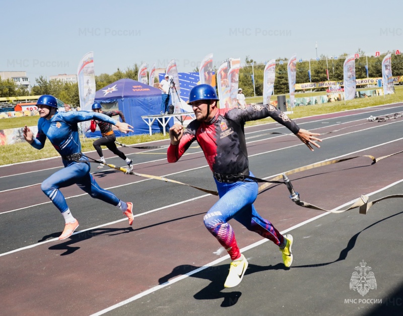 В Подмосковье продолжаются Межрегиональные спортивные соревнования специальных управлений ФПС МЧС России