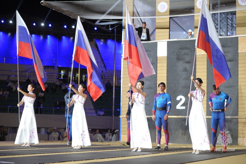 В Харбине состоялось грандиозное открытие XIX Чемпионата мира среди мужчин и X Чемпионата мира среди женщин по пожарно-спасательному спорту