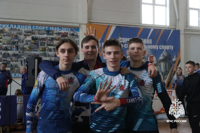 Подведены итоги спортивных соревнований по пожарно-спасательному спорту «Вологодская зима на Кубок Деда Мороза»