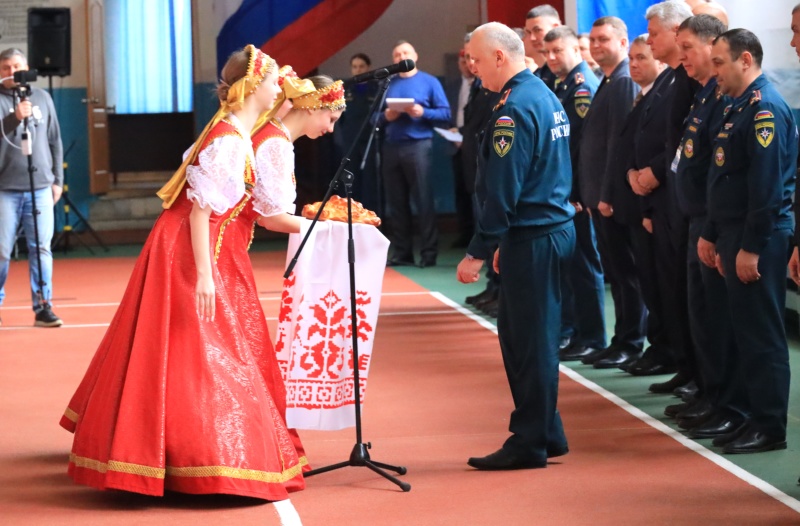 Дан старт всероссийским соревнованиям специальных управлений федеральной противопожарной службы МЧС России по пожарно-спасательному спорту в г. Омске