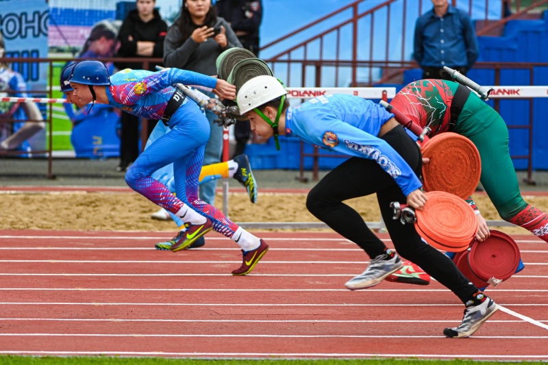 В Саранске продолжаются XIV Чемпионата мира среди юношей и юниоров и X Чемпионата мира среди девушек и юниорок