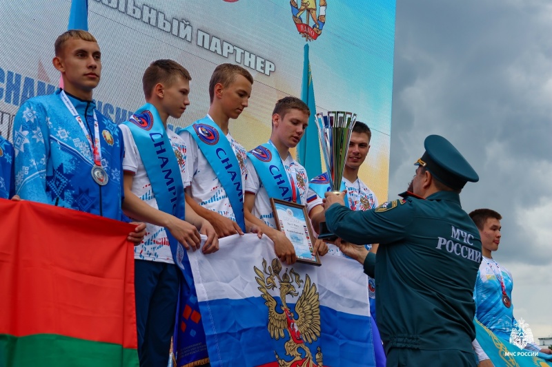 Юношеские сборные команды Российской Федерации – чемпионы мира по пожарно-спасательному спорту