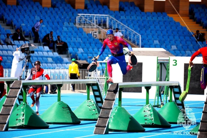 Российские спортсмены продолжают завоевывать «золото» на чемпионатах мира по пожарно-спасательному спорту в Эр-Рияде Российские спортсмены продолжают завоевывать «золото» на чемпионатах мира по пожарно-спасательному спорту в Эр-Рияде