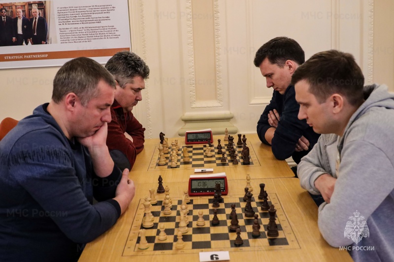Определены лучшие шахматисты ведомства 2025 года