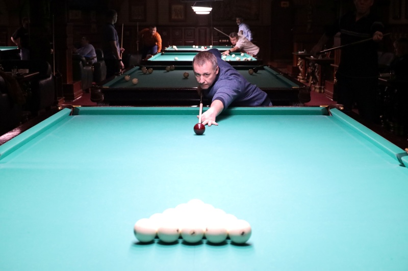 В МЧС России выявили лучших бильярдистов 2025 года