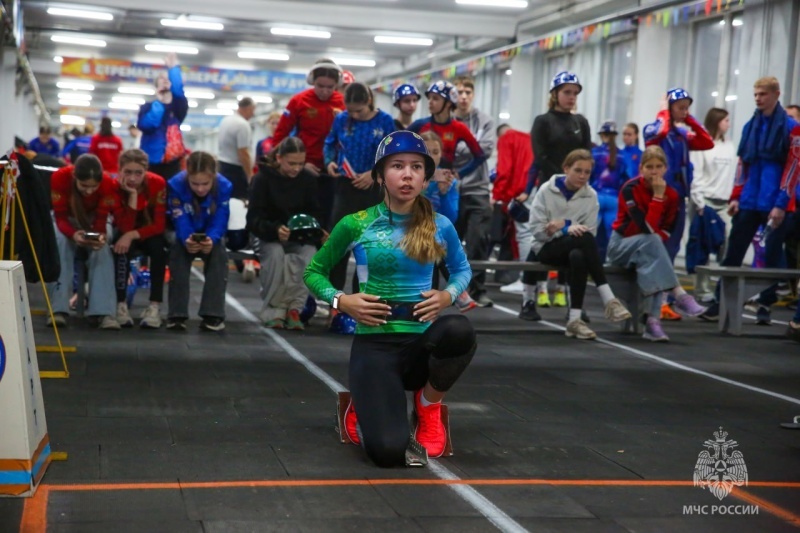 В Санкт-Петербурге завершились Всероссийские соревнования МЧС России «Рождественские старты» среди юношей и девушек по пожарно-спасательному спорту