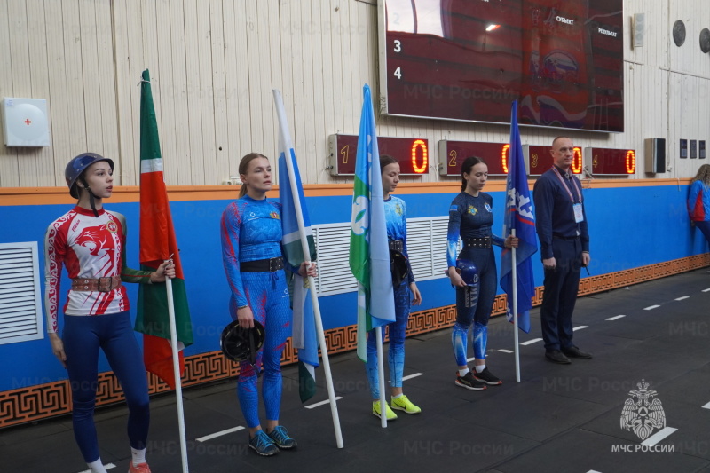 В Екатеринбурге стартовали Всероссийские соревнования МЧС России «Кубок В.А. Кобцева»