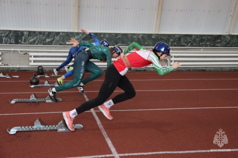 В Уфе сегодня состоялось торжественное открытие Всероссийских соревнований МЧС России по пожарно-спасательному спорту на «Кубок Салавата Юлаева»