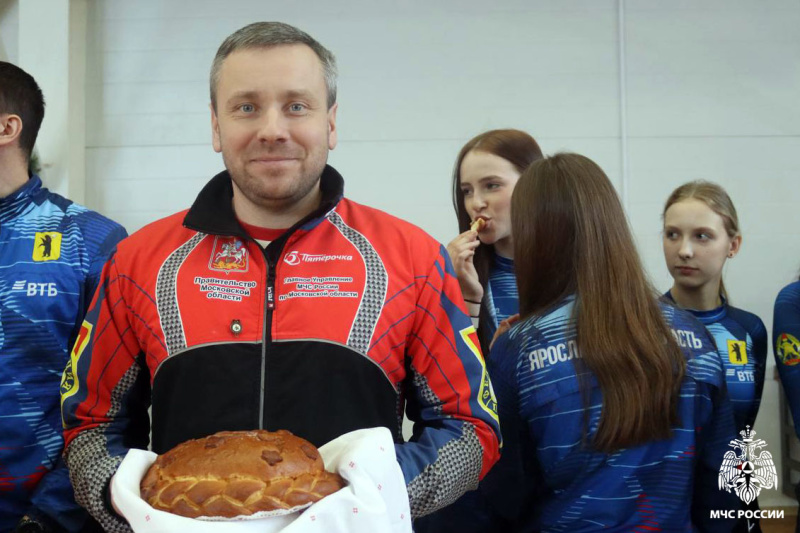 В Вологодской области стартовали VI соревнования среди юношей и девушек по пожарно-спасательному спорту «Вологодская зима — Кубок Деда Мороза»