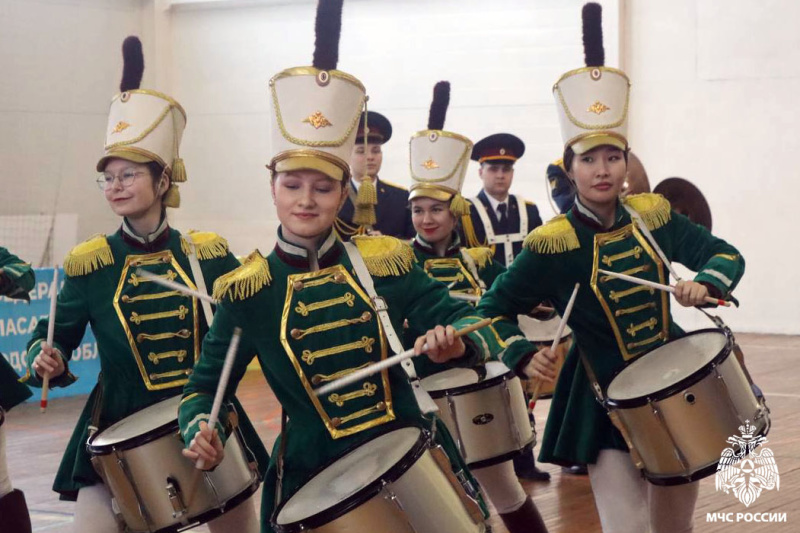 В Вологодской области стартовали VI соревнования среди юношей и девушек по пожарно-спасательному спорту «Вологодская зима — Кубок Деда Мороза»