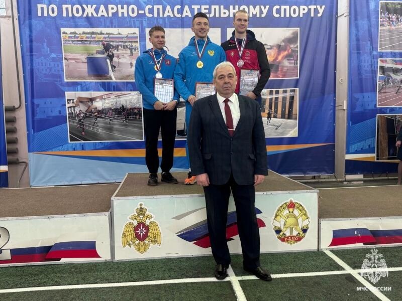 В спортивном манеже Главного управления МЧС России по Рязанской области состоялось торжественное закрытие соревнований по пожарно-спасательному спорту «Мемориал М.И. Шабурова»