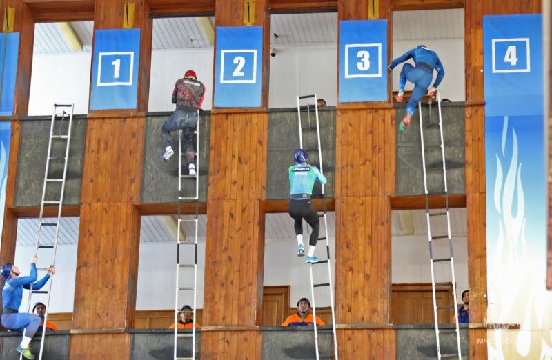 В Казани соревнуются лучшие команды специальной пожарной охраны