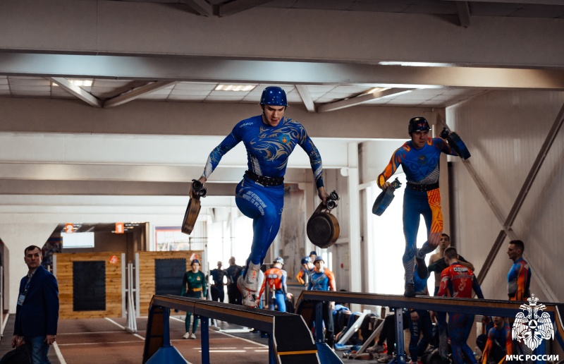 В Иваново дан старт Всероссийским соревнованиям МЧС России "Кубок образовательных организаций высшего образования МЧС России" по пожарно-спасательному спорту