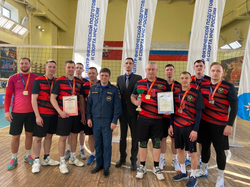 Триумф "Лидера": Спортивная сборная команда ФГКУ "Центр по проведению спасательных операций особого риска "Лидер" – победитель Спартакиады МЧС России по волейболу!