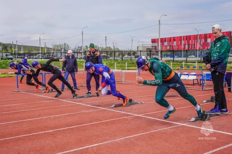 В Волгограде стартовали XXV соревнования по пожарно-спасательному спорту на приз «Кубок Победы»