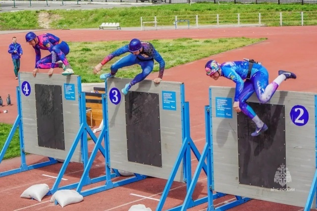 В Волгограде стартовали XXV соревнования по пожарно-спасательному спорту на приз «Кубок Победы»