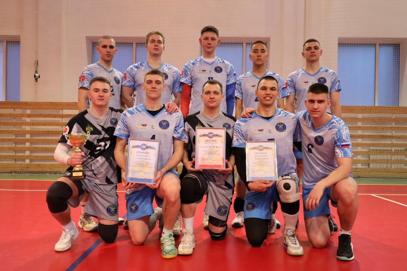 Сборная команда Академии ГПС МЧС России одержала победу в товарищеском турнире по волейболу