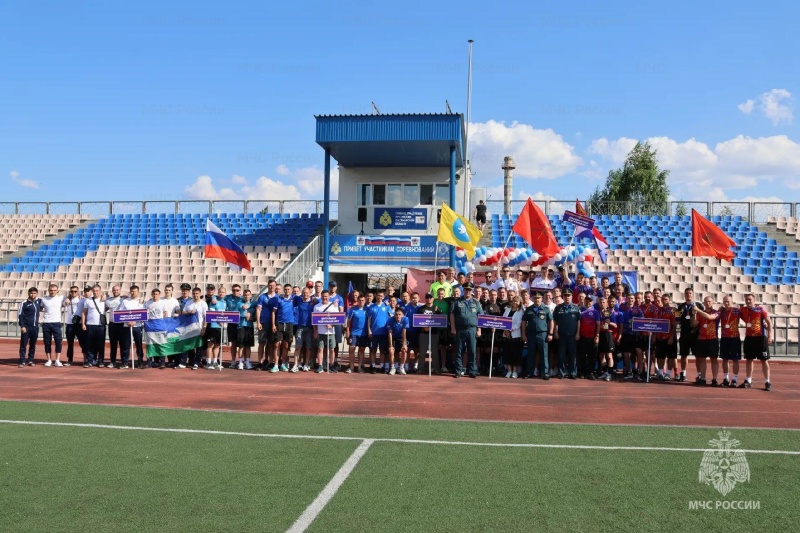 В Самарской области завершились соревнования второго этапа Спартакиады МЧС России по мини-футболу