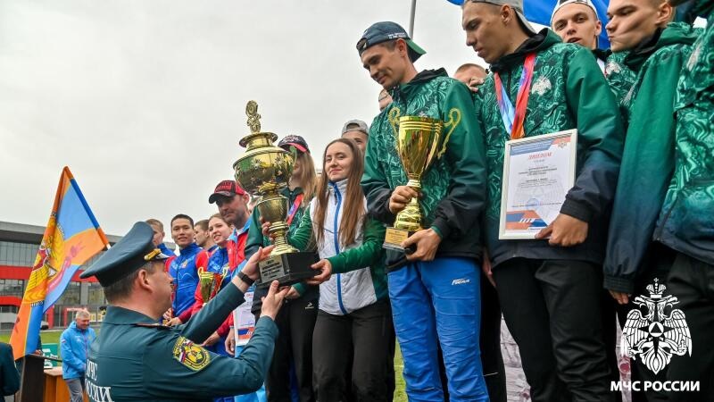 В Новокузнецке прошли Всероссийские соревнования МЧС России по пожарно-спасательному спорту памяти мастера спорта СССР Сергея Бушуева